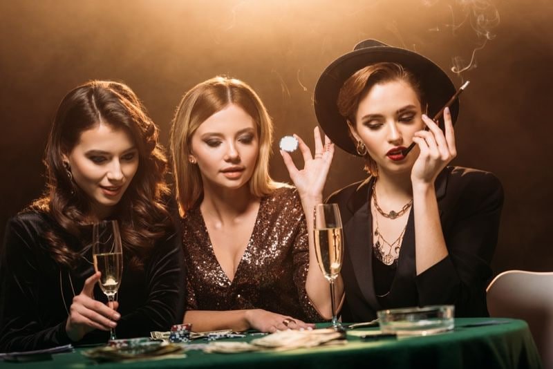 mafia88 live roulette table with multi-camera broadcast, showing ball trajectory and pocket confirmation